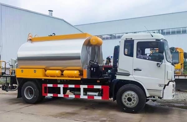 asphalt-spreader-truck-maintenance-points_2