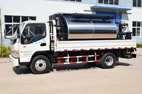 uneven-penetration-of-bitumen-spreading-vehicles_1