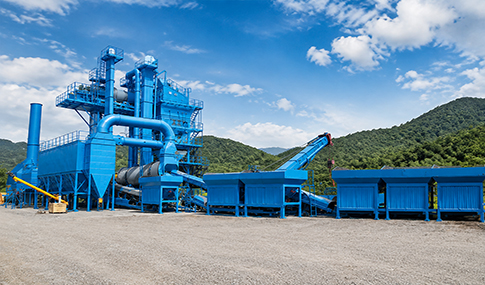 Asphalt milling machine recycling old pavement